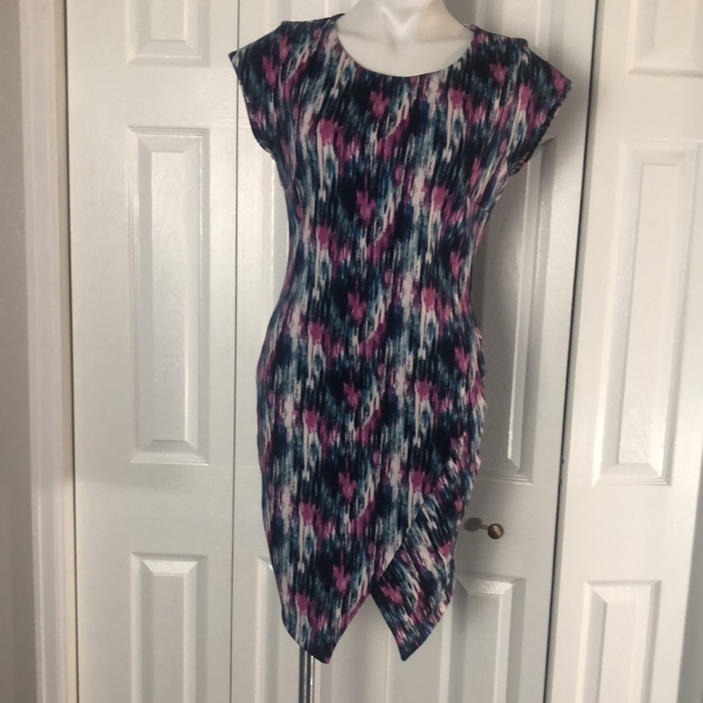 Attention Cap Sleeve Multicolor Hi Low Fitted Dress Size M